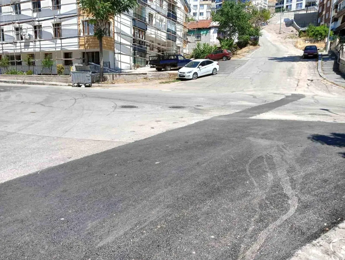 Ankara'da Fren Yerine Gaza Basan Sürücü İki Kadına Çarptı