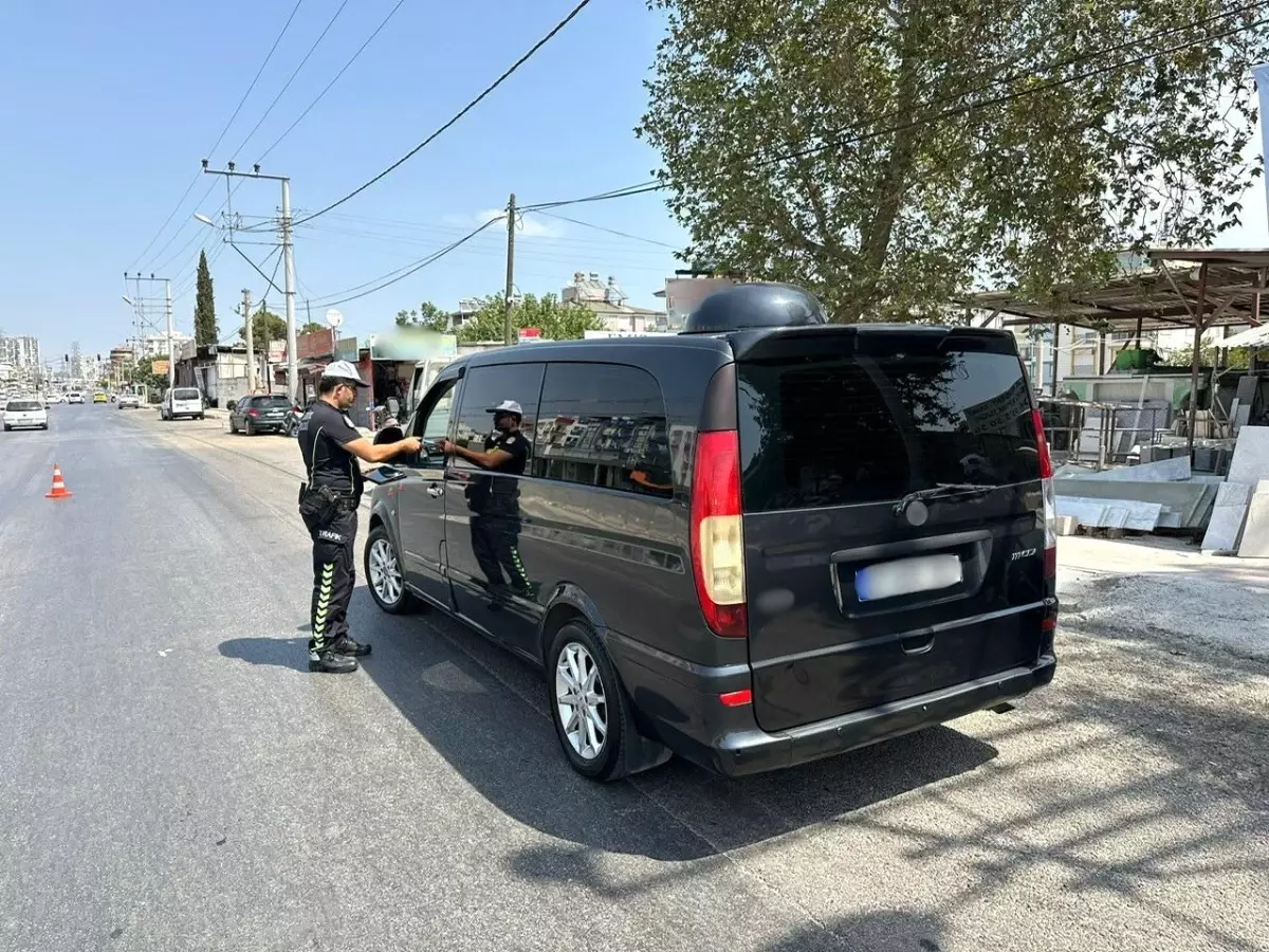 Antalya'da Trafik Denetimlerinde 20 Binden Fazla Ceza Uygulandı