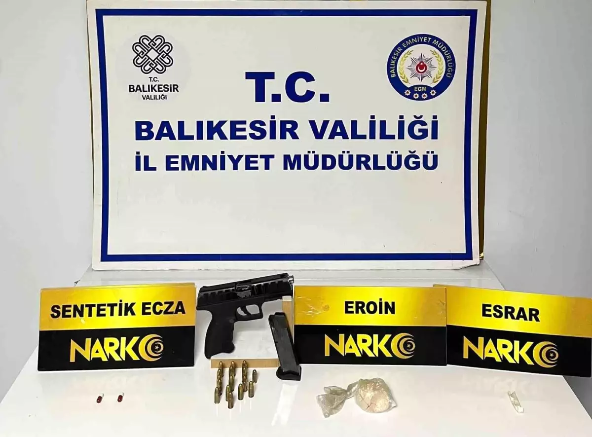 Ayvalık'ta Uyuşturucu ve Silah Operasyonu: 3 Tutuklama