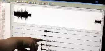 Beşik gibi! Balıkesir Sındırgı'da yine deprem oldu