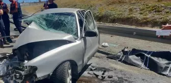 Erzincan'da feci kaza! Araçlar hurdaya döndü, ölü ve yaralılar var