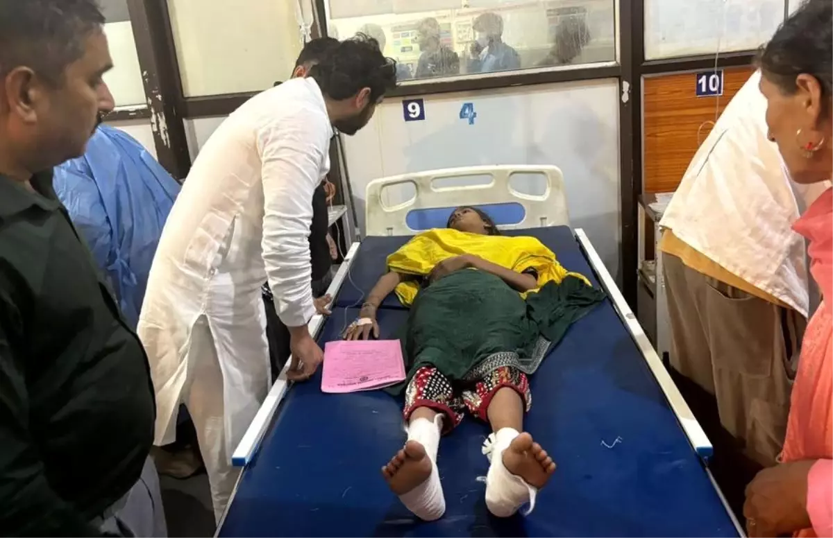 Hindistan'ın Keşmir Bölgesinde Şiddetli Yağışlar 60 Can Aldı