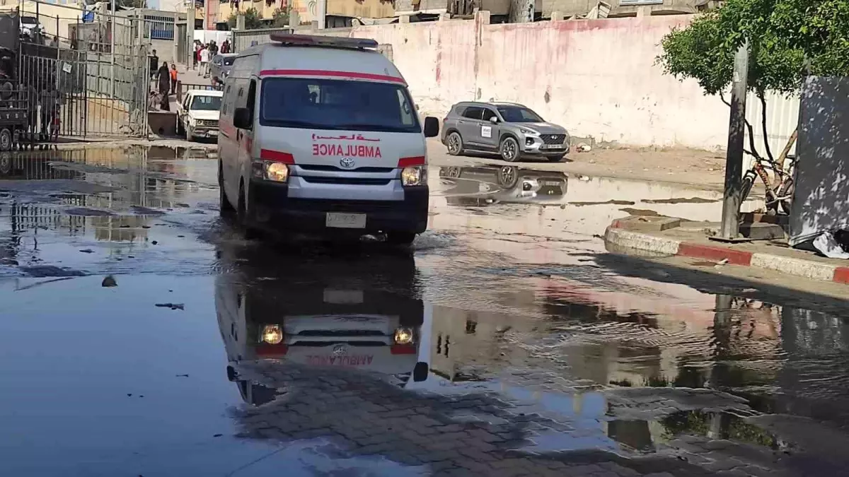 İsrail Saldırısı Sonrası Nasser Hastanesi Sular Altında Kaldı