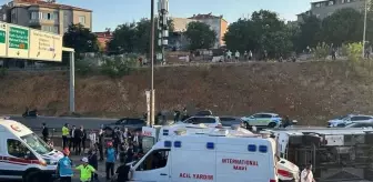 İstanbul servis midibüsü devrildi! Çok sayıda yaralı var