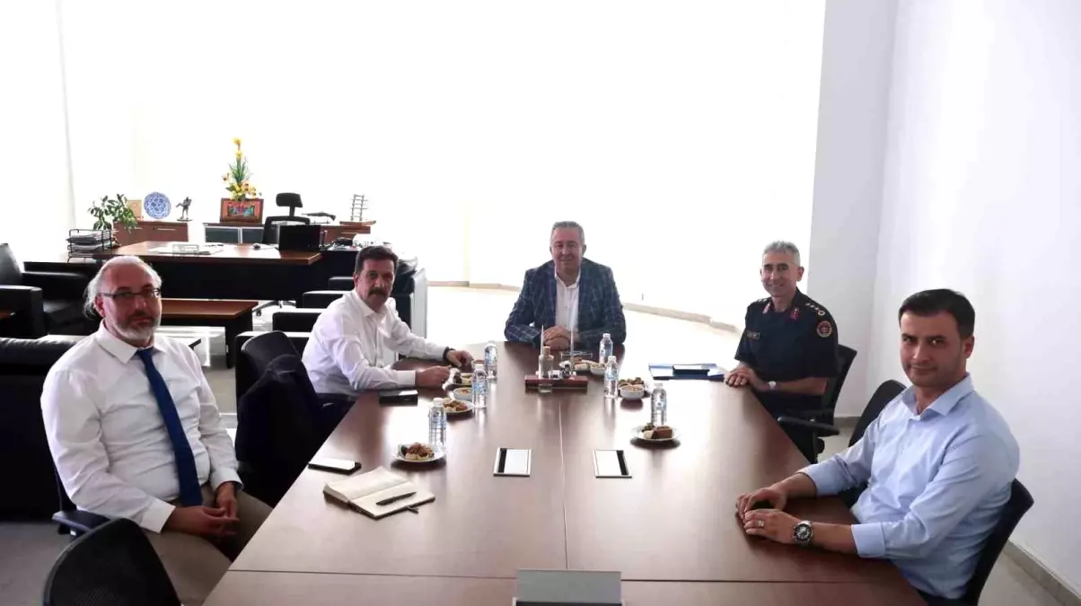Kütahya İl Jandarma ve Emniyet Müdürü OSB Yönetimini Ziyaret Etti