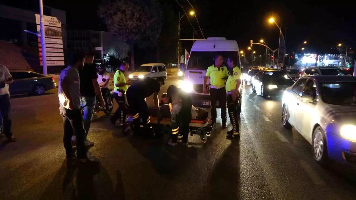 Malatya'da Motosiklet Kazası: Bir Motokurye Yaralandı