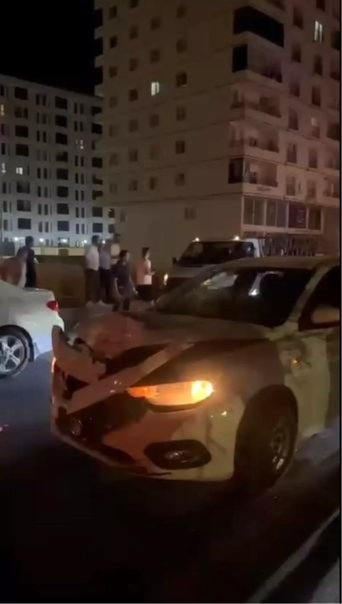 Midyat'ta Yolcu Kadına Otomobil Çarptı: Hayati Tehlike Var