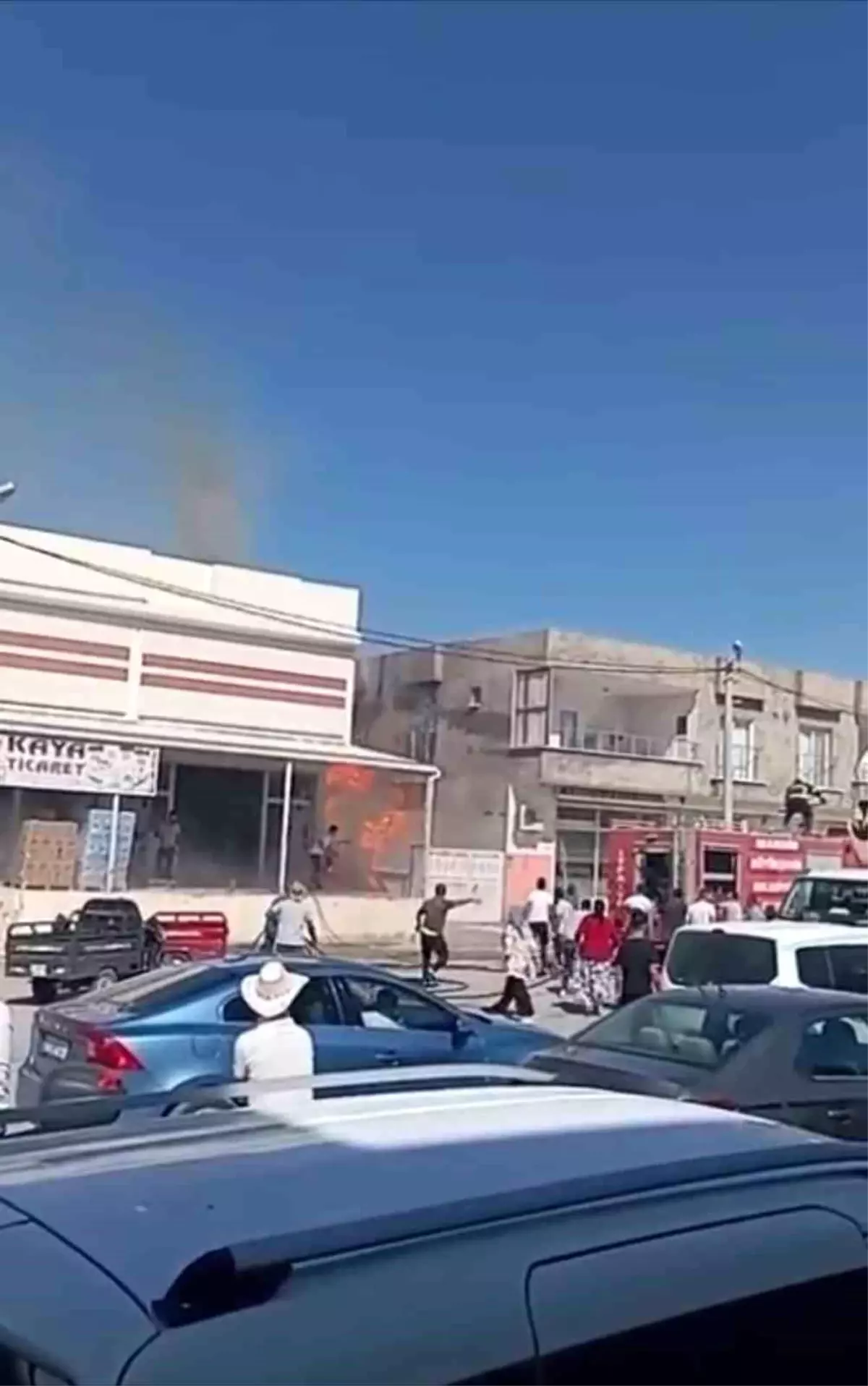 Nusaybin'de Palet Yangını Paniğe Neden Oldu