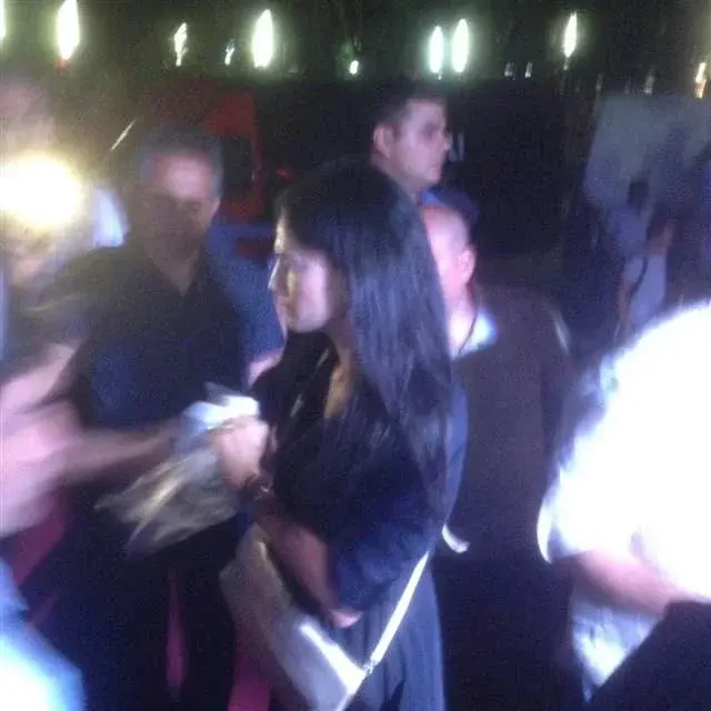 Özlem Çerçioğlu in the same frame with Seda Sarıbaş, who tore up a speech text at one time