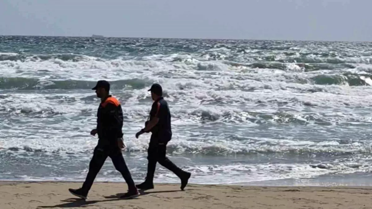 Tekirdağ'da Denizde Kaybolan Genç İçin Arama Çalışmaları Sürüyor