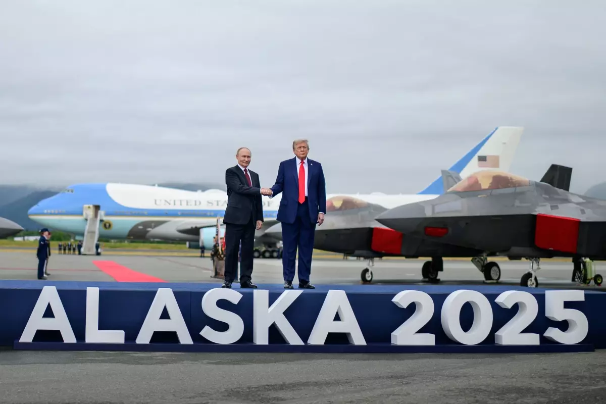 Trump ve Putin Alaska'ya Ulaştı