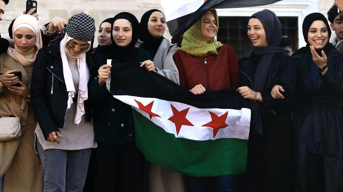 Türkiye'deki Suriyeli Göçmen Sayısı Düşüyor, Geri Dönüşler Artıyor