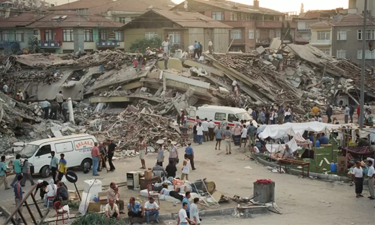 17 Ağustos 1999 Marmara Depremi'nde kaç kişi öldü, kaç bina yıkıldı?