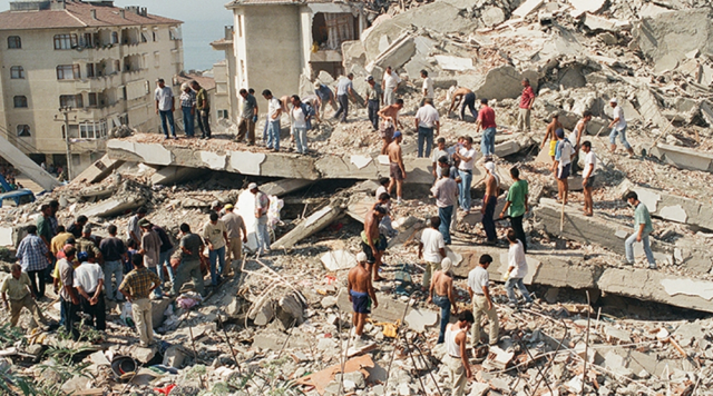 17 Ağustos 1999 Marmara Depremi'nde kaç kişi öldü, kaç bina yıkıldı? 17 Ağustos 1999 Marmara Depremi'nde kaç kişi öldü, kaç bina yıkıldı?