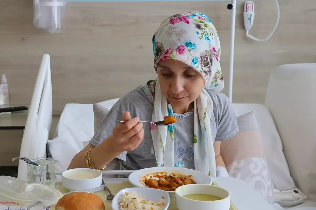 2 yaşında içtiği yağ çözücü hayatını kararttı! 70 defa ameliyat oldu