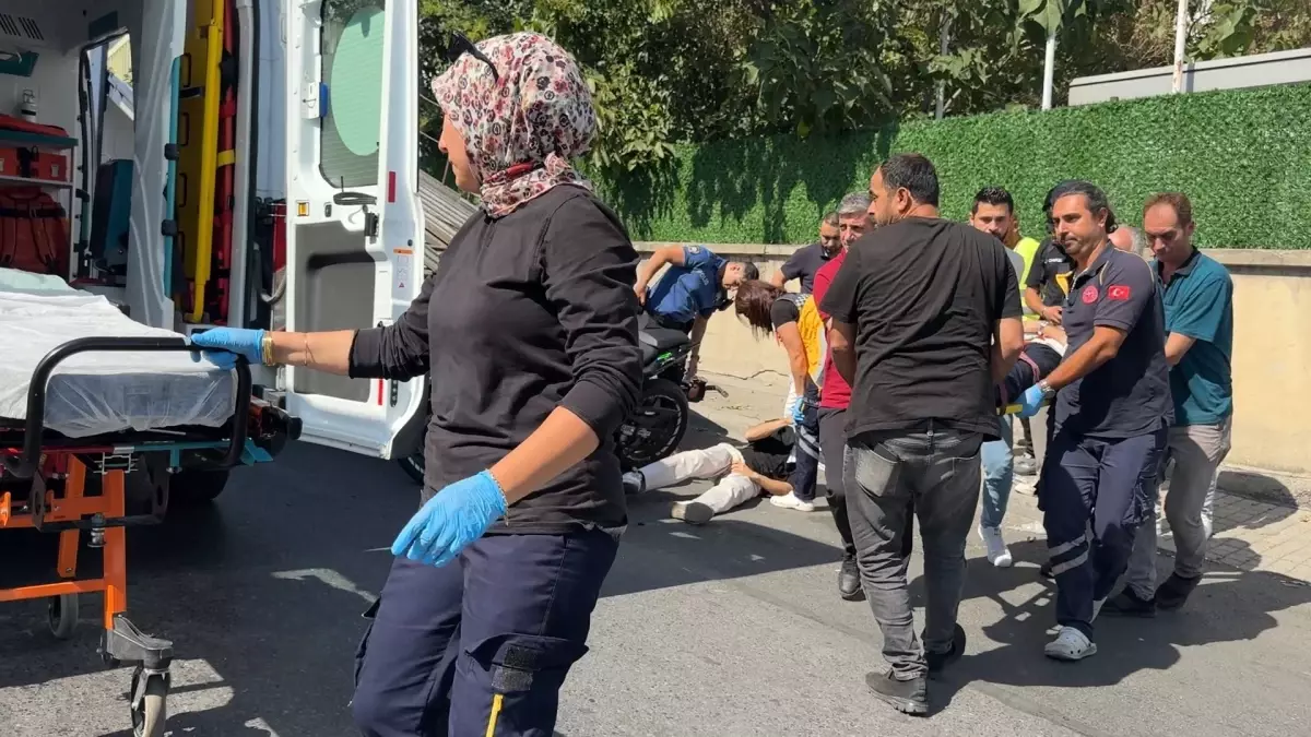 Avcılar'da Motosiklet Kazası: İki Yaralı