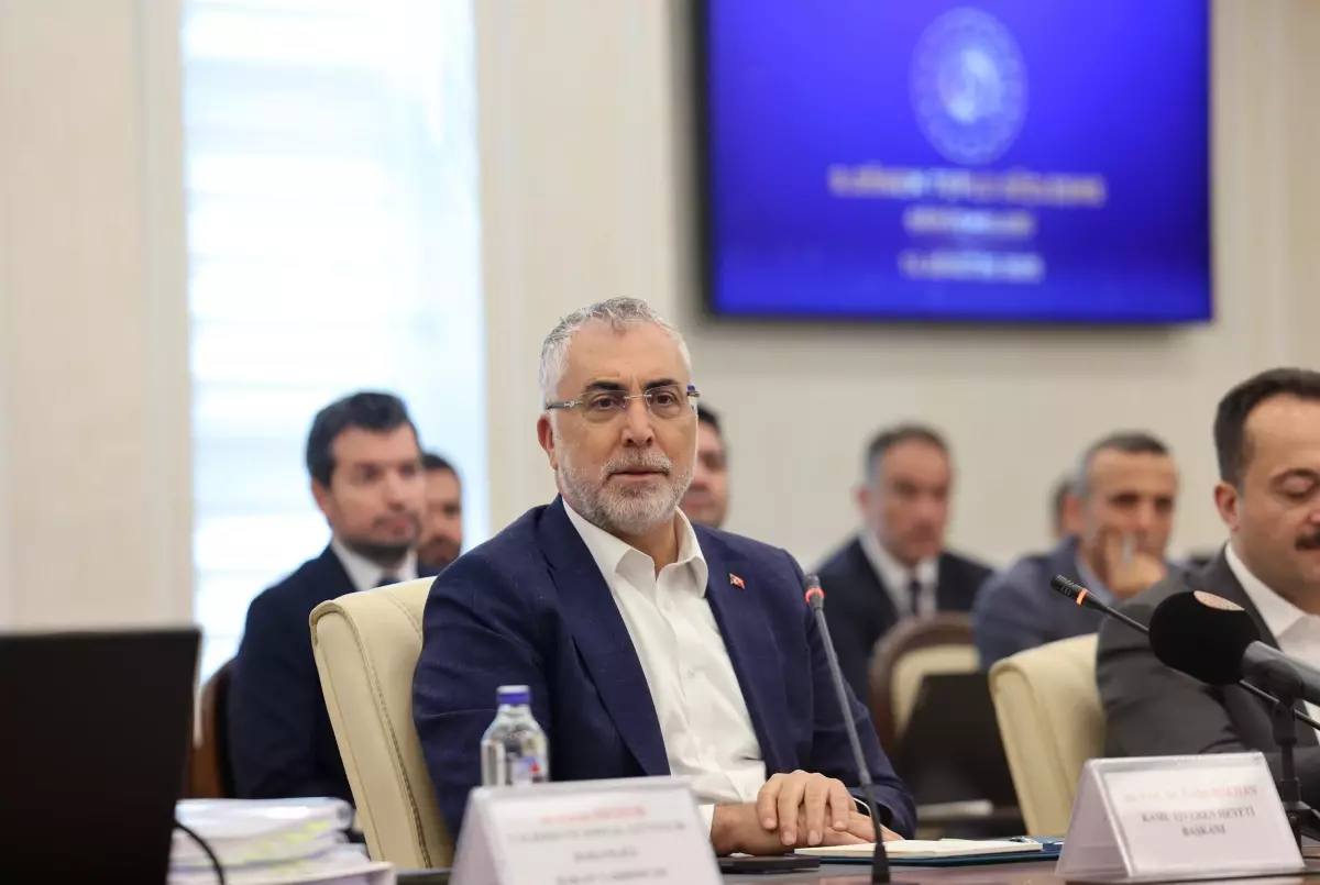 Bakan Işıkhan, Toplu Sözleşme Görüşmelerine Devam Edecek