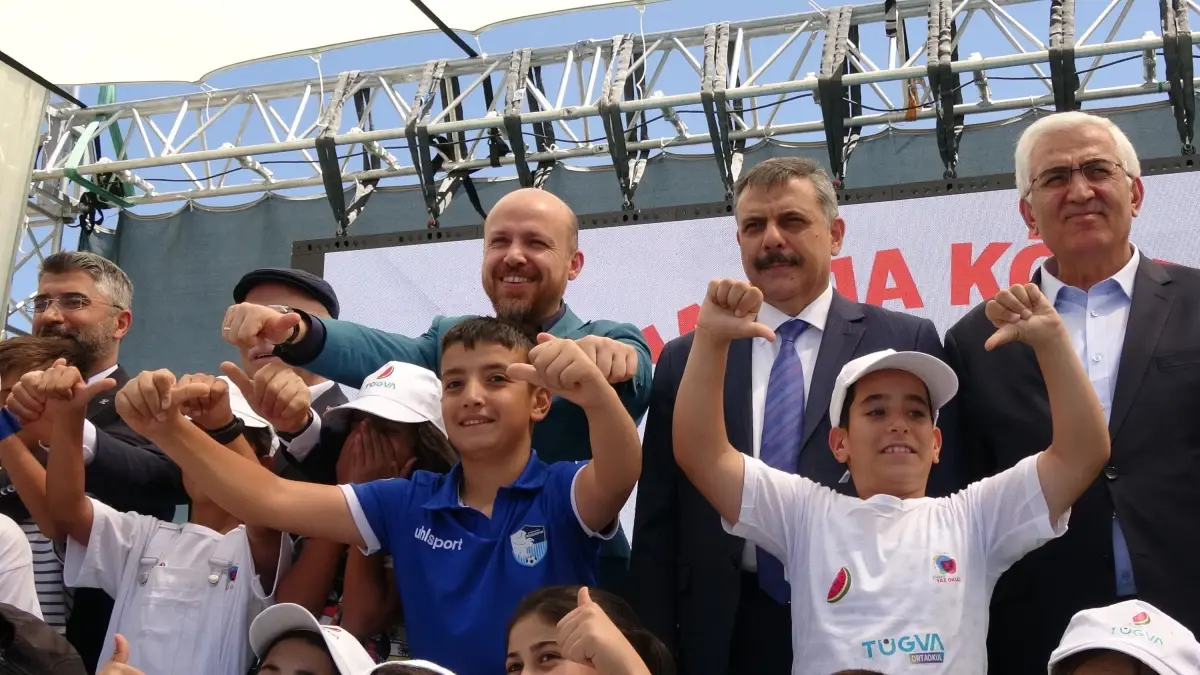 TÜGVA Yaz Okulları Kapanışında Gençlik Festivali