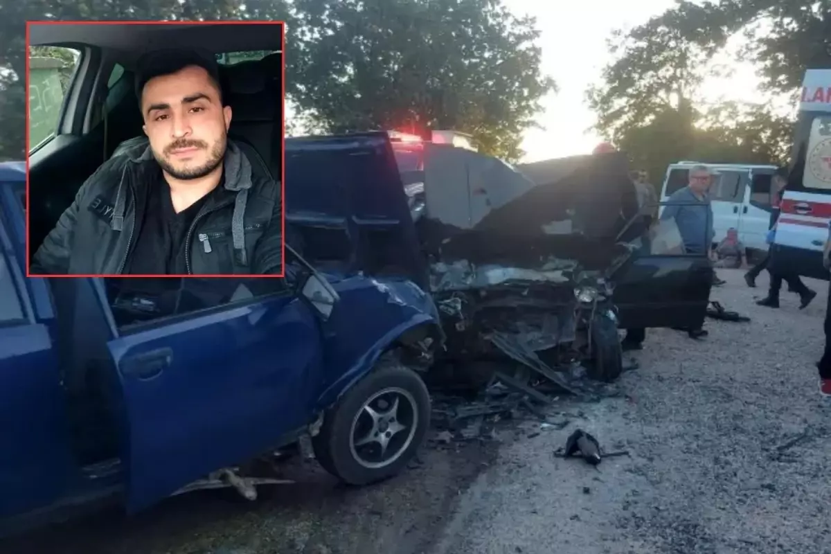 Bursa'da feci kaza! İki otomobil kafa kafaya çarpıştı