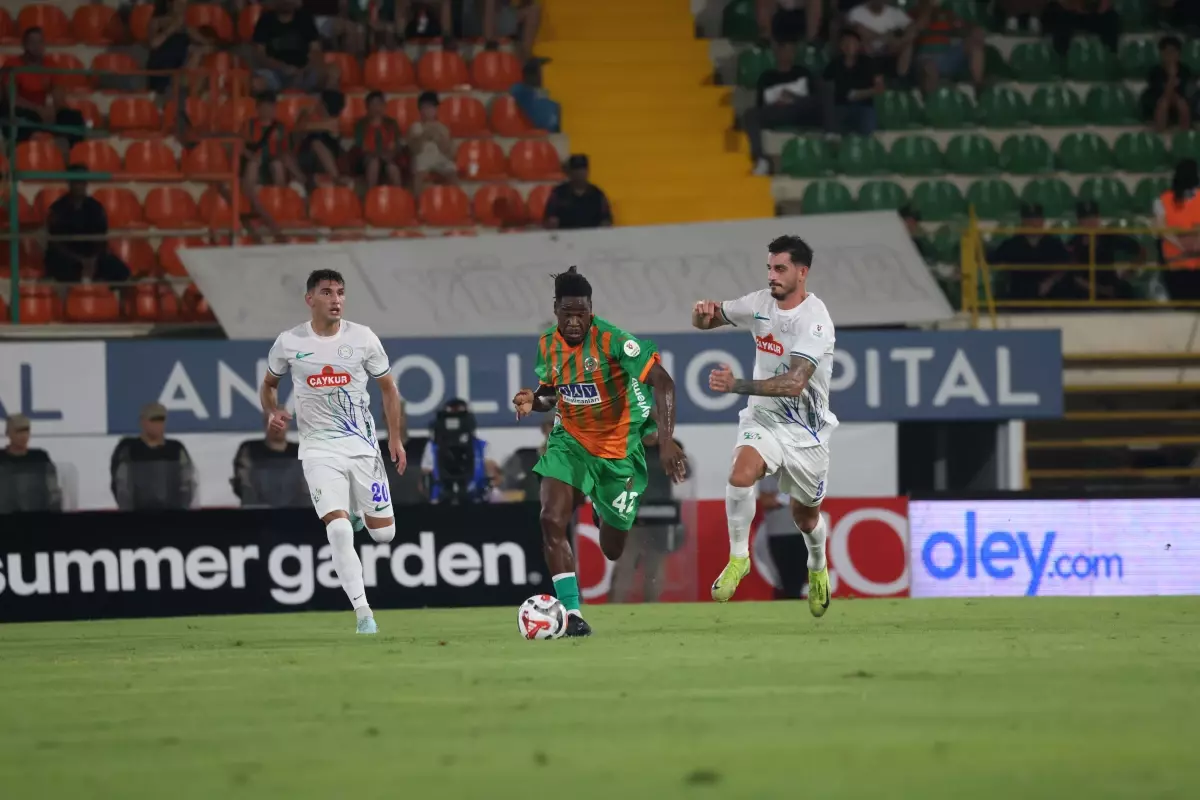 Alanyaspor ve Çaykur Rizespor 0-0 Beraber Kaldı