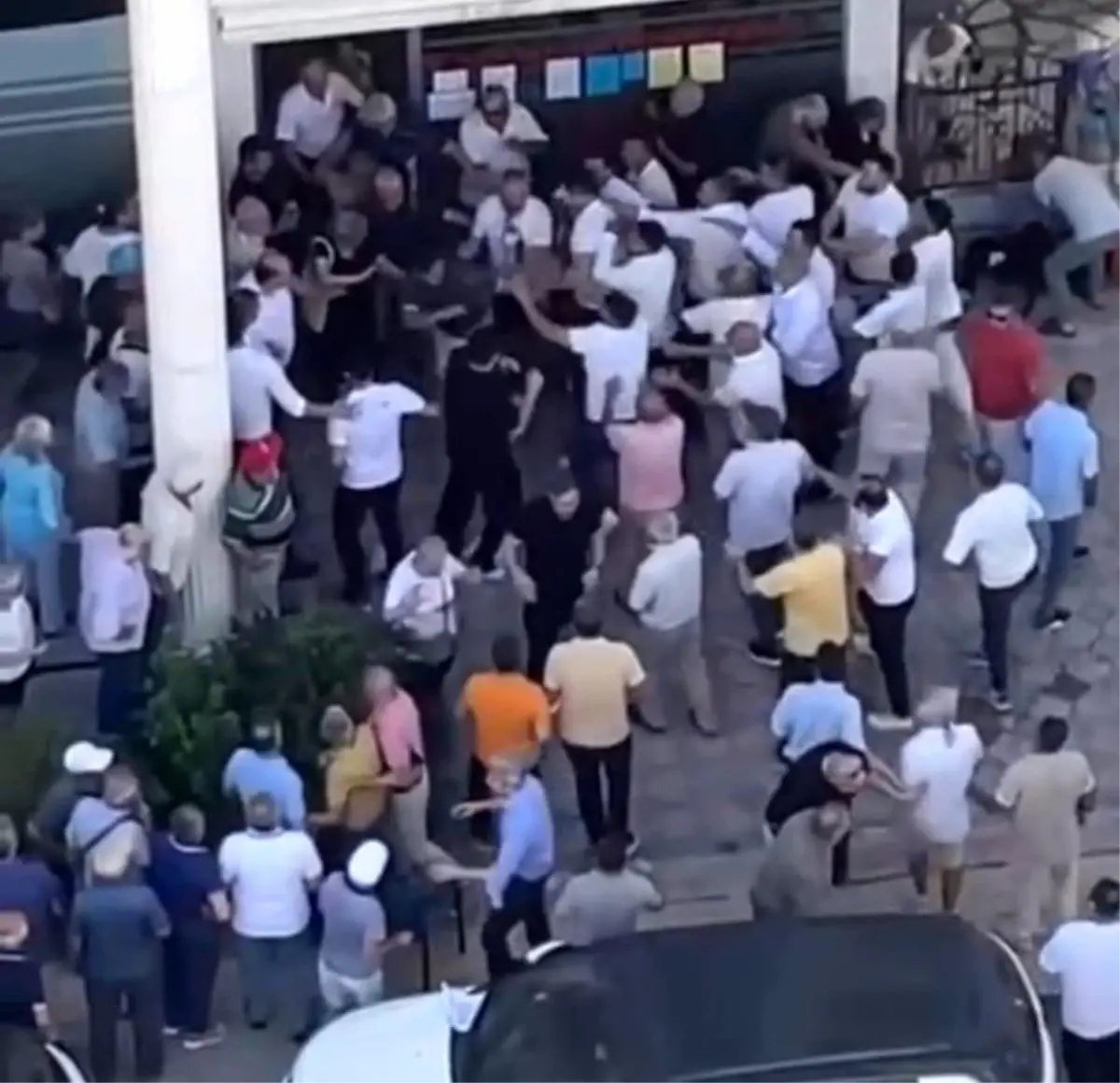 CHP Samsun'da Delege Seçiminde Kavga Çıktı