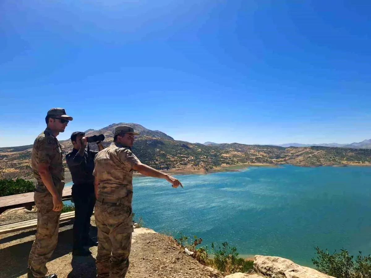Kaymakam Mustafa Atış, Dicle'deki Üs Bölgesini Ziyaret Etti