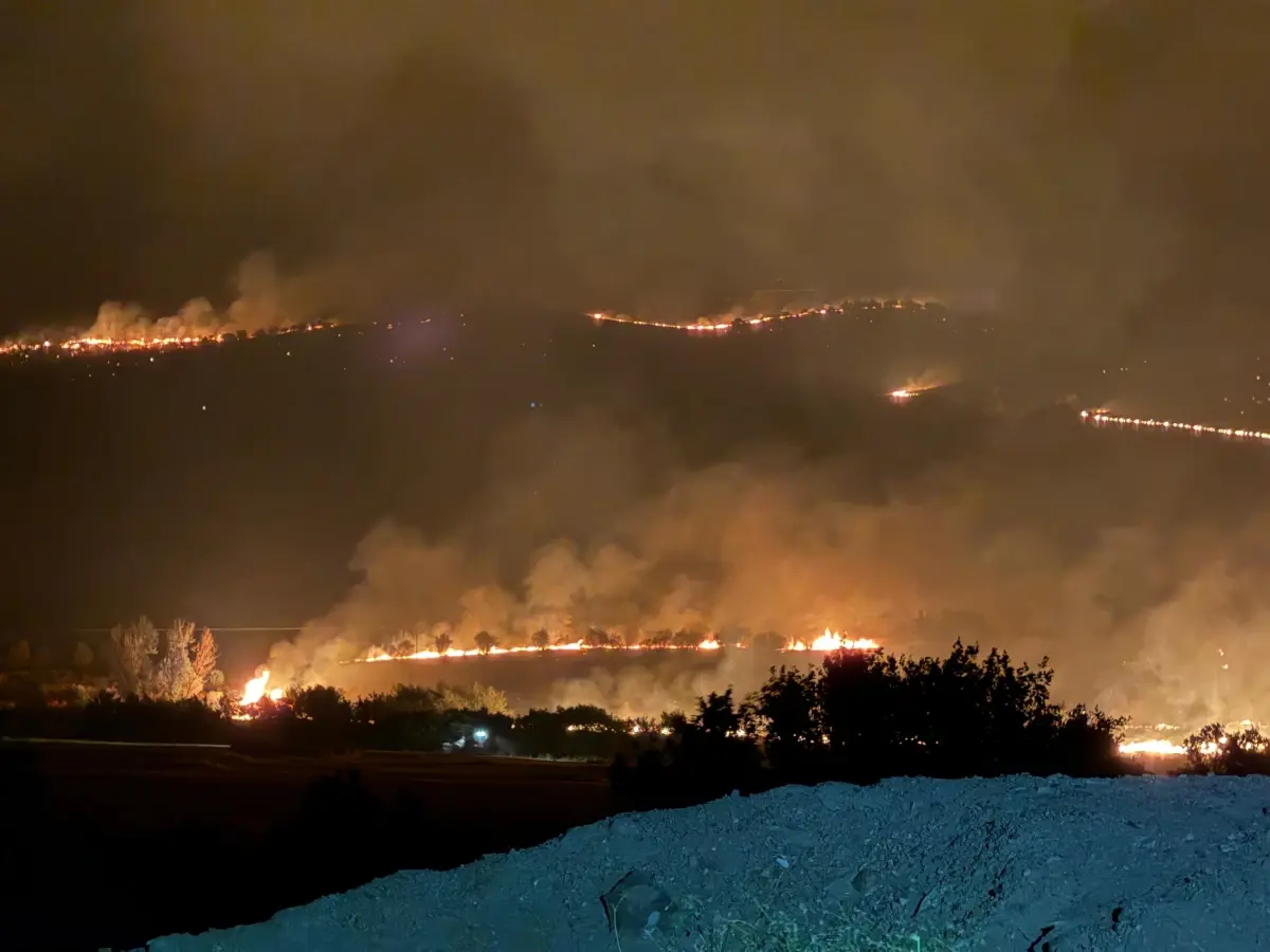 Diyarbakır'da Kırsal Mahallelerde Çıkan Yangın 17 Saatte Kontrol Altına Alındı
