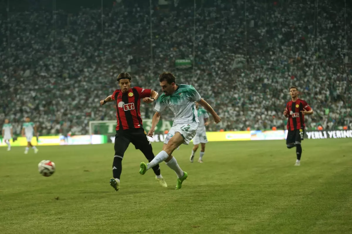 Bursaspor, Eskişehirspor'u 2-1 ile Geçti