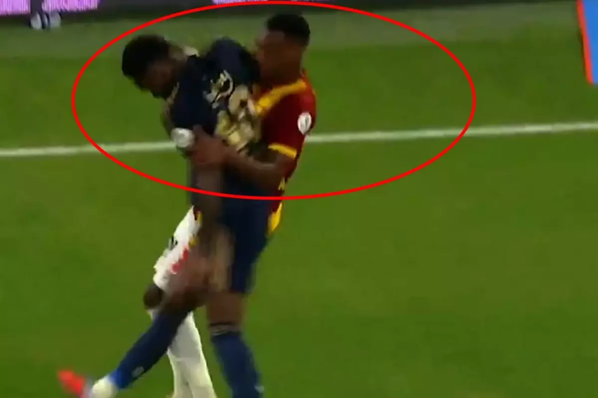 Göztepe, Fenerbahçe karşısında kırmızı kart bekledi
