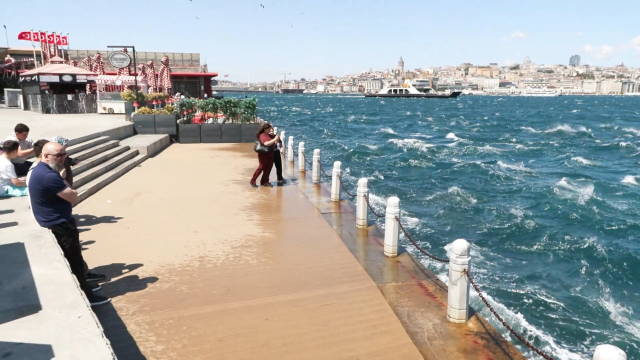 The storm hit Istanbul! Trees fell, Gülhane Park was closed
