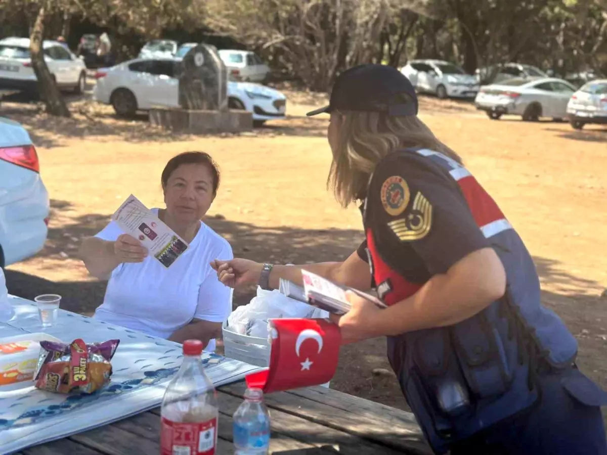 Kuşadası Milli Park'ta Kadına Yönelik Şiddetle Mücadele Farkındalık Etkinliği