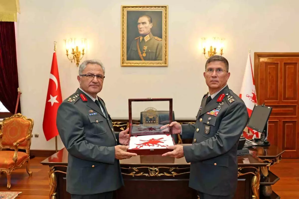 Orgeneral Metin Tokel, 1. Ordu Komutanlığını Korgeneral Bahtiyar Ersay'a Devretti