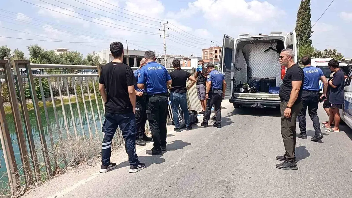 Adana'da Sulama Kanalında Erkek Cesedi Bulundu