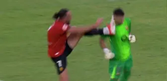 Süper Lig'in eski yıldızı bu pozisyonda kırmızı kart gördü