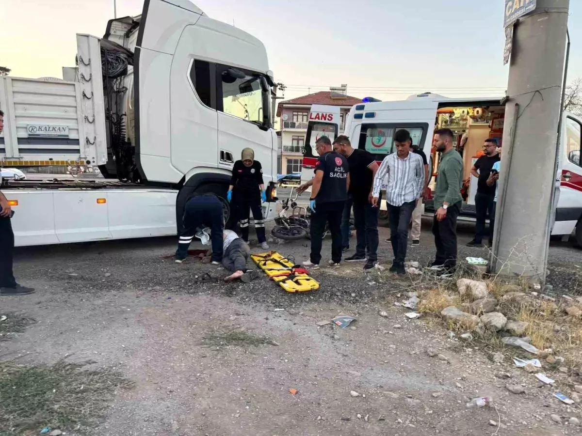Konya’da Tır ile Motosiklet Çarpıştı: Bir Ölü