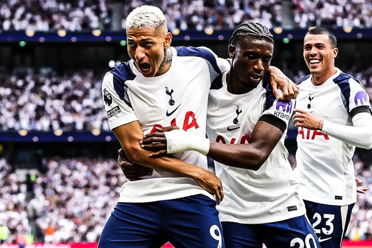 Tottenham sezona fırtına gibi girdi