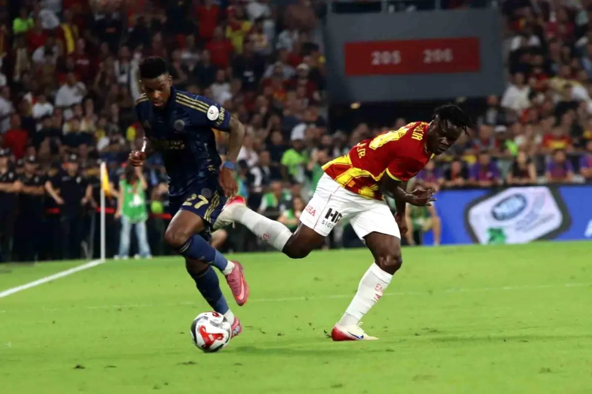 Göztepe ile Fenerbahçe Golsüz Beraberlikle Devam Ediyor