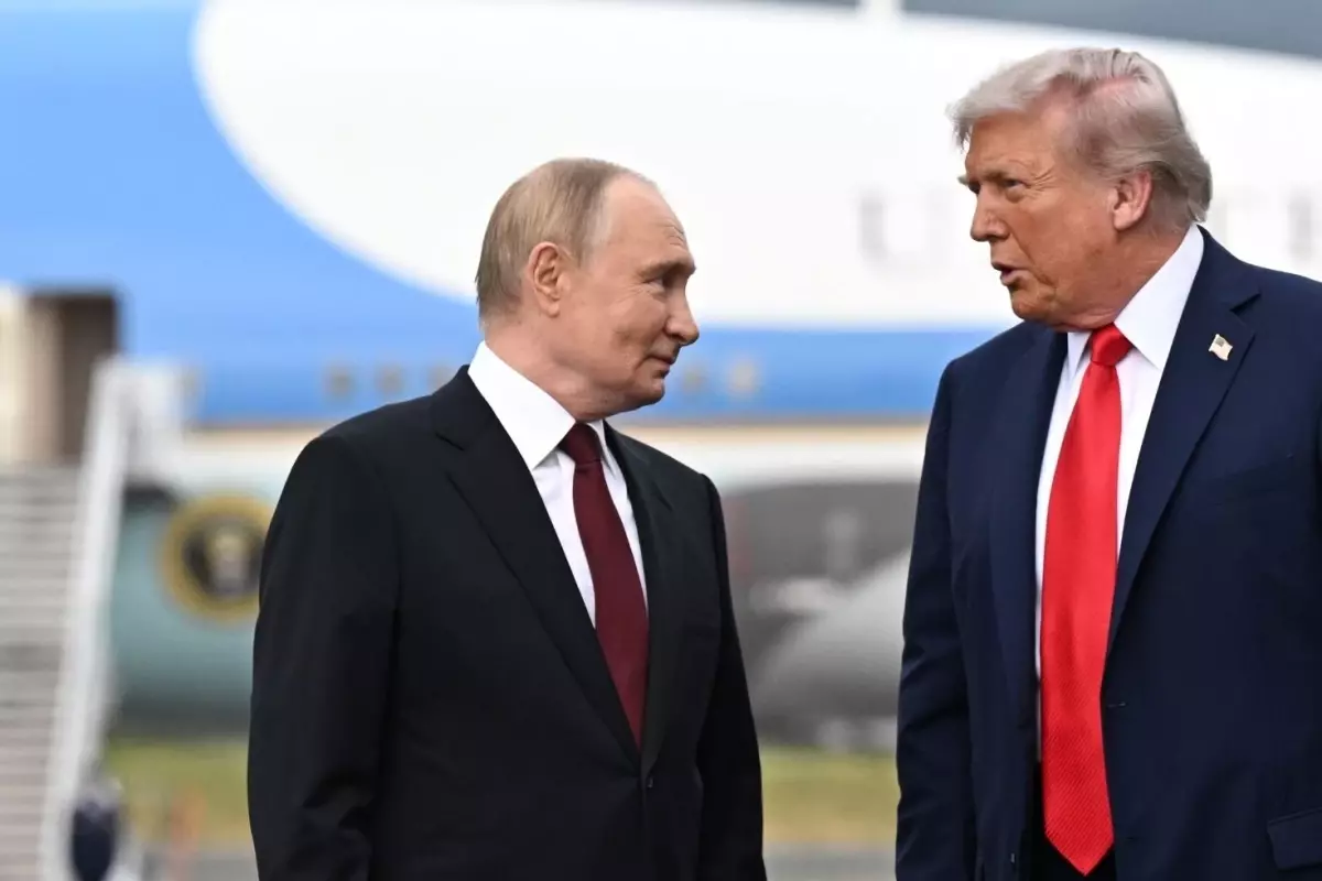 Trump-Putin zirvesi sona erdi! Görüşme 3 saat sürdü