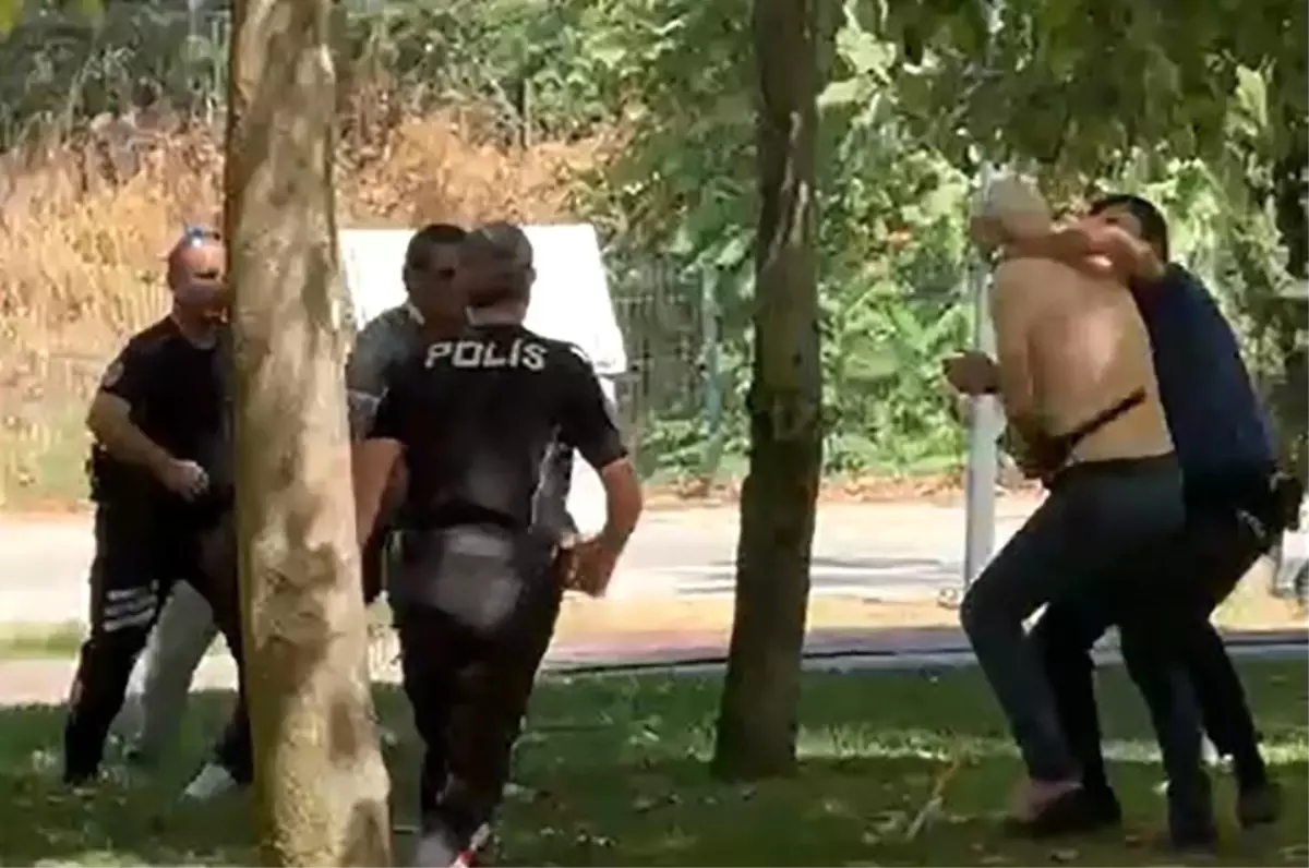 Turgutlu'da Kadın Esnaf Bıçakla Tehdit Edildi, Saldırgan Hastaneden Kaçtı