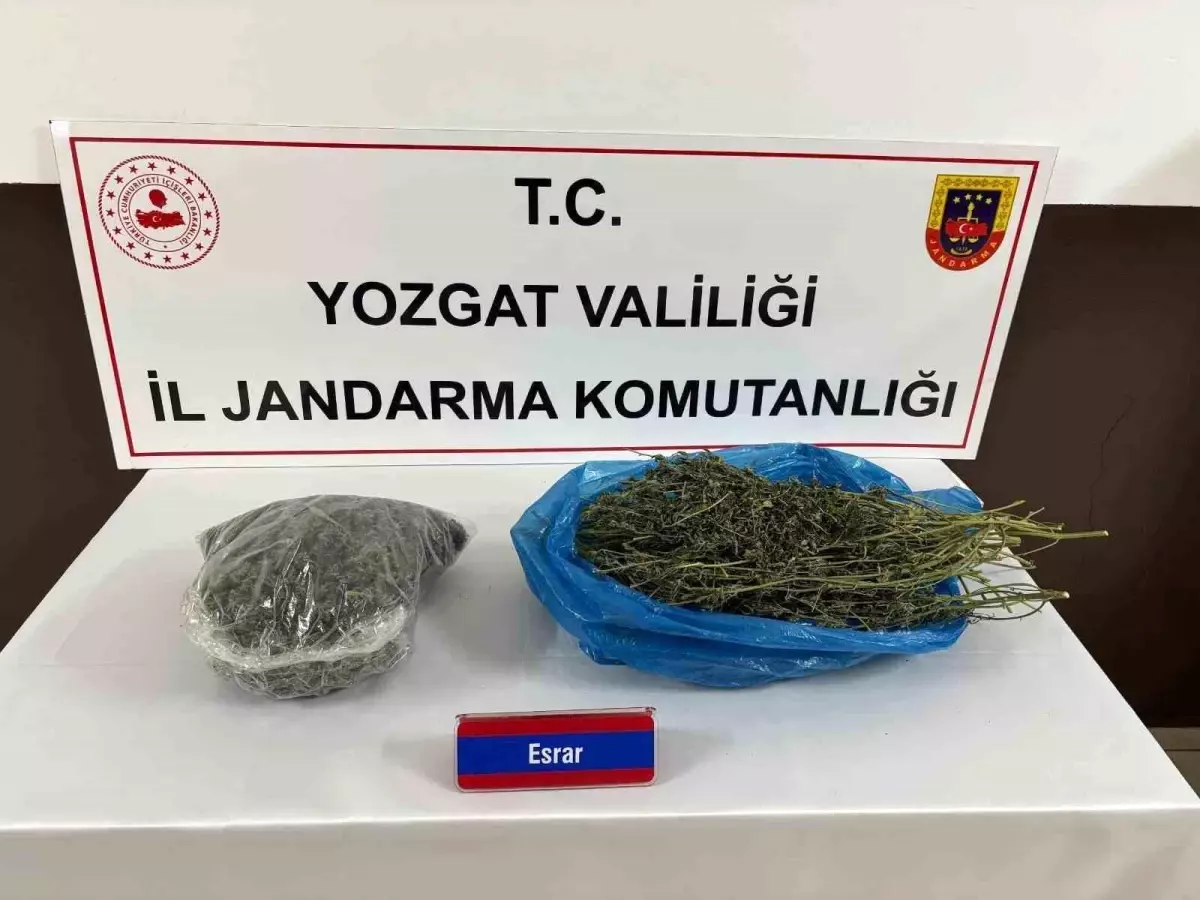 Yozgat'ta Uyuşturucu Sevkiyatı Yaparken Yakalandı