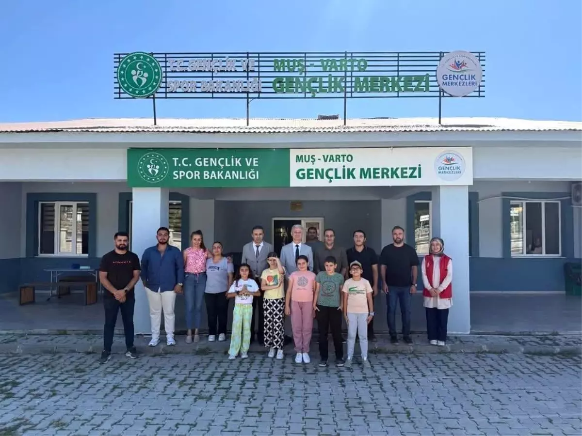Muş Gençlik ve Spor İl Müdürü Varto'daki Tesisleri Ziyaret Etti
