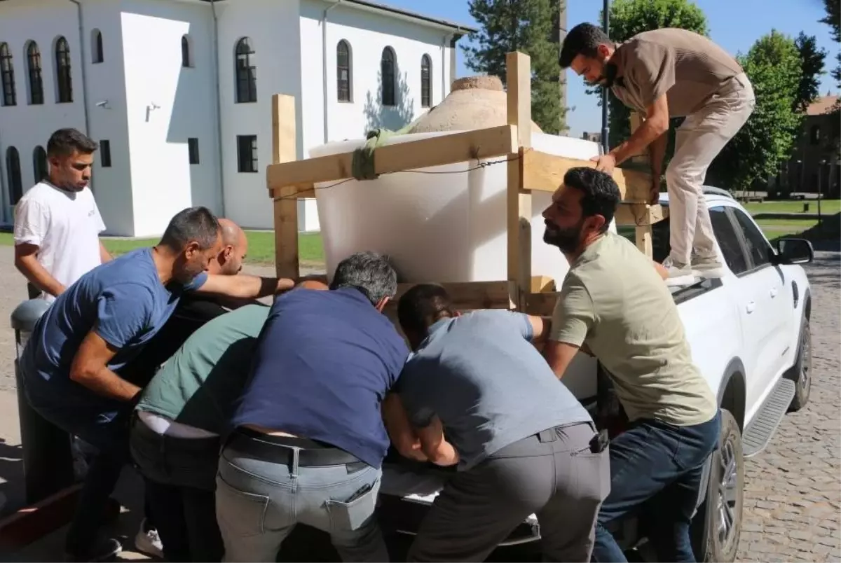 Yer: Diyarbakır! Eşi ölünce evinde sakladığı 'hazine'yi ihbar etti, 8 kişi taşıyamadı