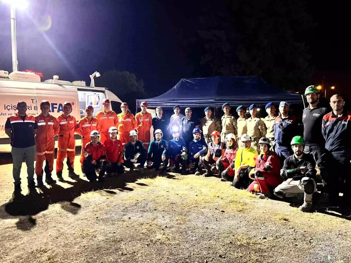 Aydın'da 1999 Marmara Depremi İçin Geniş Katılımlı Saha Tatbikatı Gerçekleştirildi