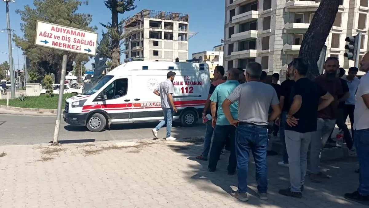 Adıyaman'da Direksiyon Başında Ekmeğin Nefes Borusuna Kaçması Sonucu Sürücü Hayatını Kaybetti