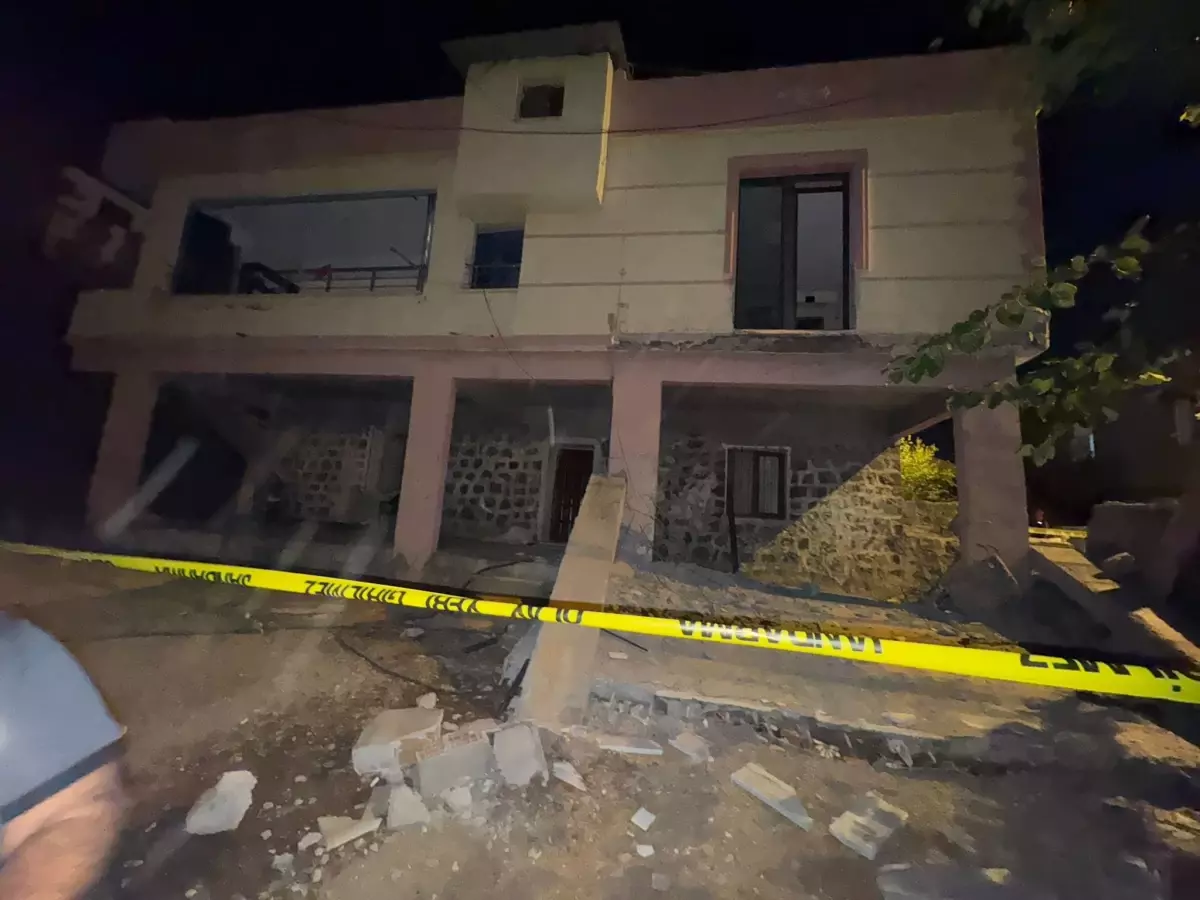 Diyarbakır'da Balkon Çöktü: 5 Yaralı