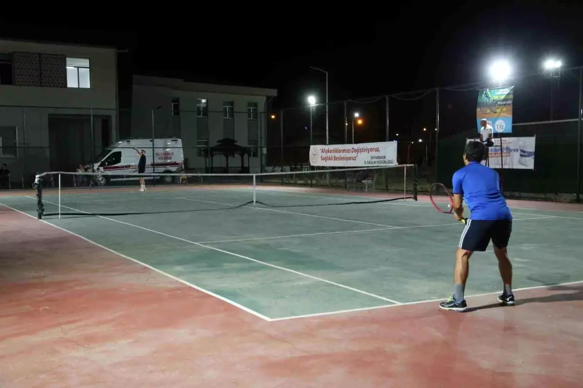 Diyarbakır'da Sağlık Çalışanları Tenis Turnuvası Düzenlendi