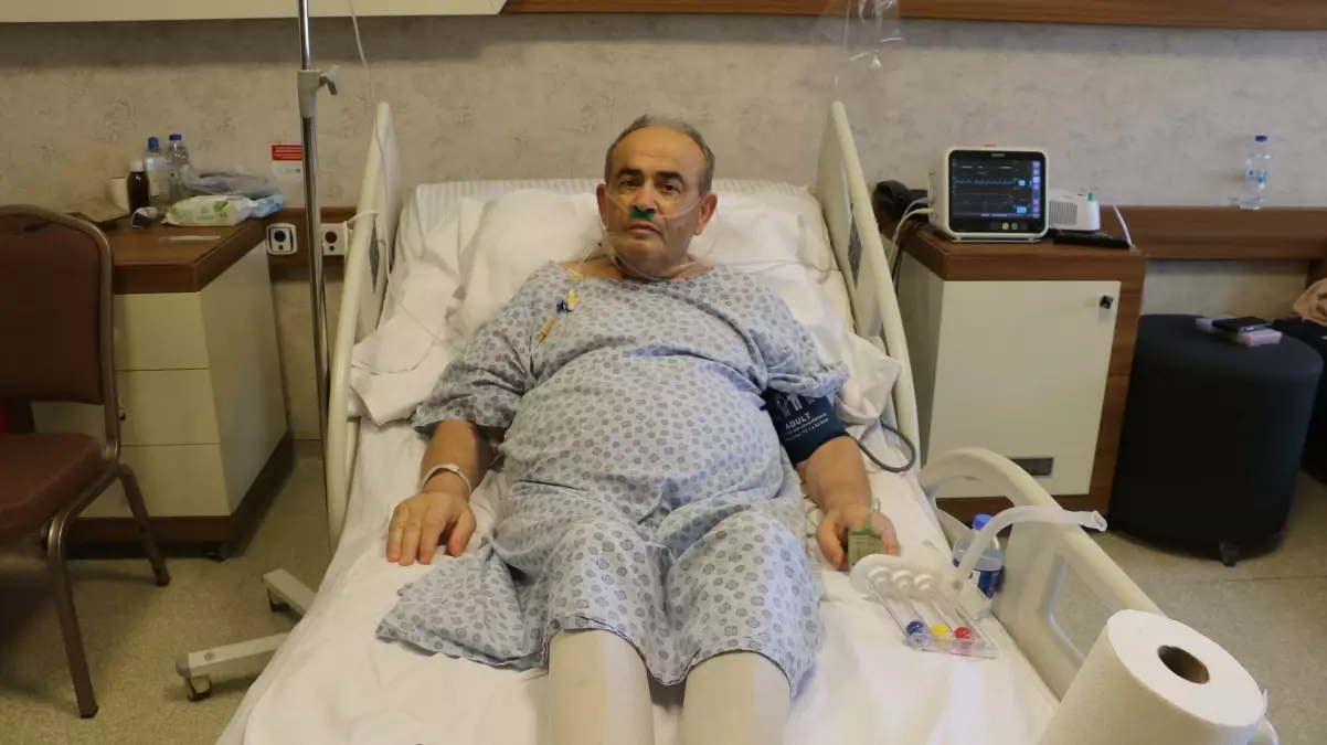 Günde 20 İlaç Kullanan Hastanın Bağırsağı Delindi