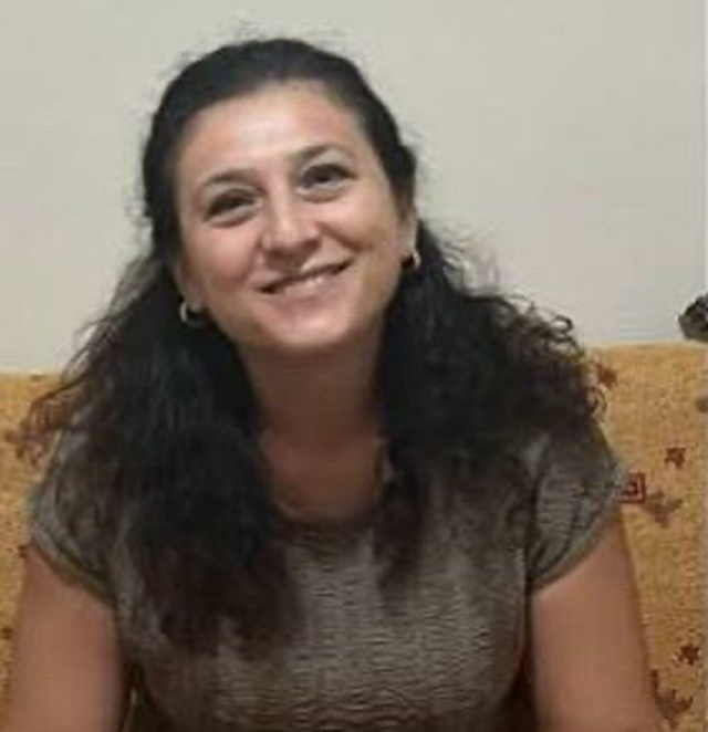 The midwife who fell from the open door of the minibus lost her life