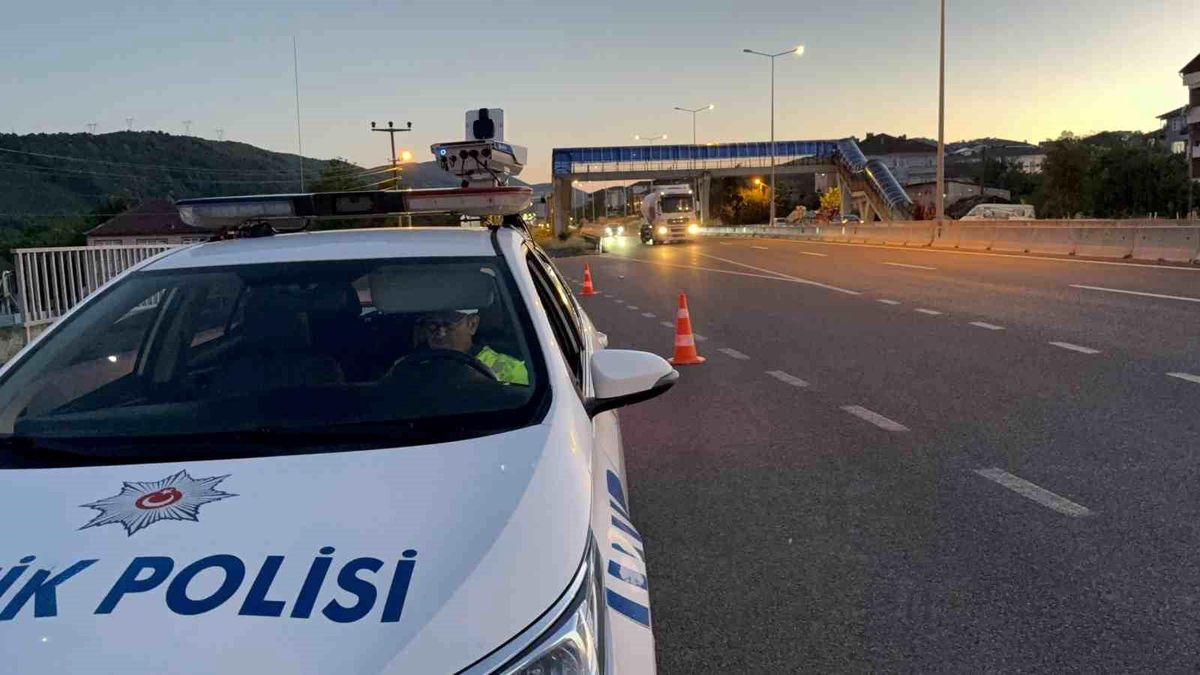 Düzce'de Trafik Denetimleri: 1627 Sürücüye Ceza