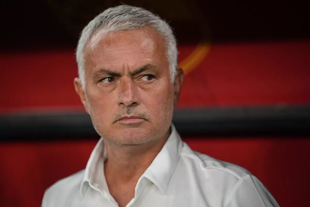 Mourinho'dan Fenerbahçe taraftarını kızdıracak açıklama